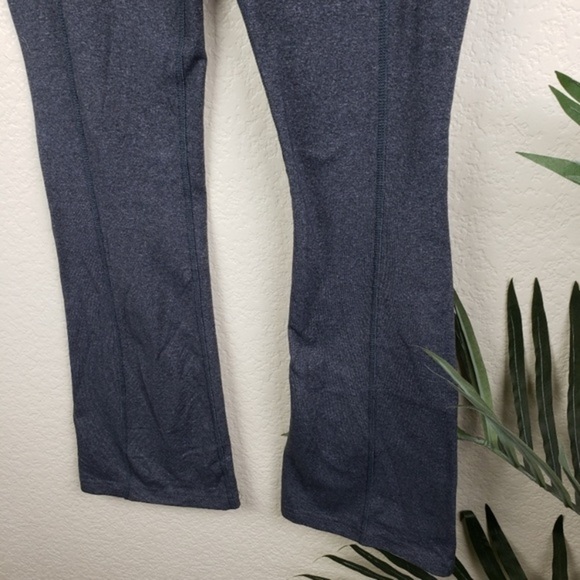 Lululemon Recognition Pants Flare Leg in Heathered Coal Black Mini Check Size 4 - Picture 7 of 16